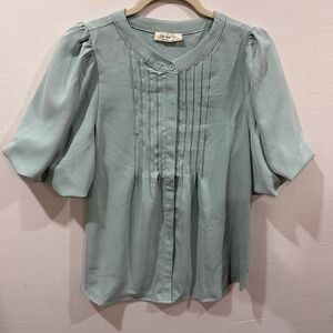 Doe and Rae Sage Green Pleated Front Puff Sleeve Blouse Top Small 44111T